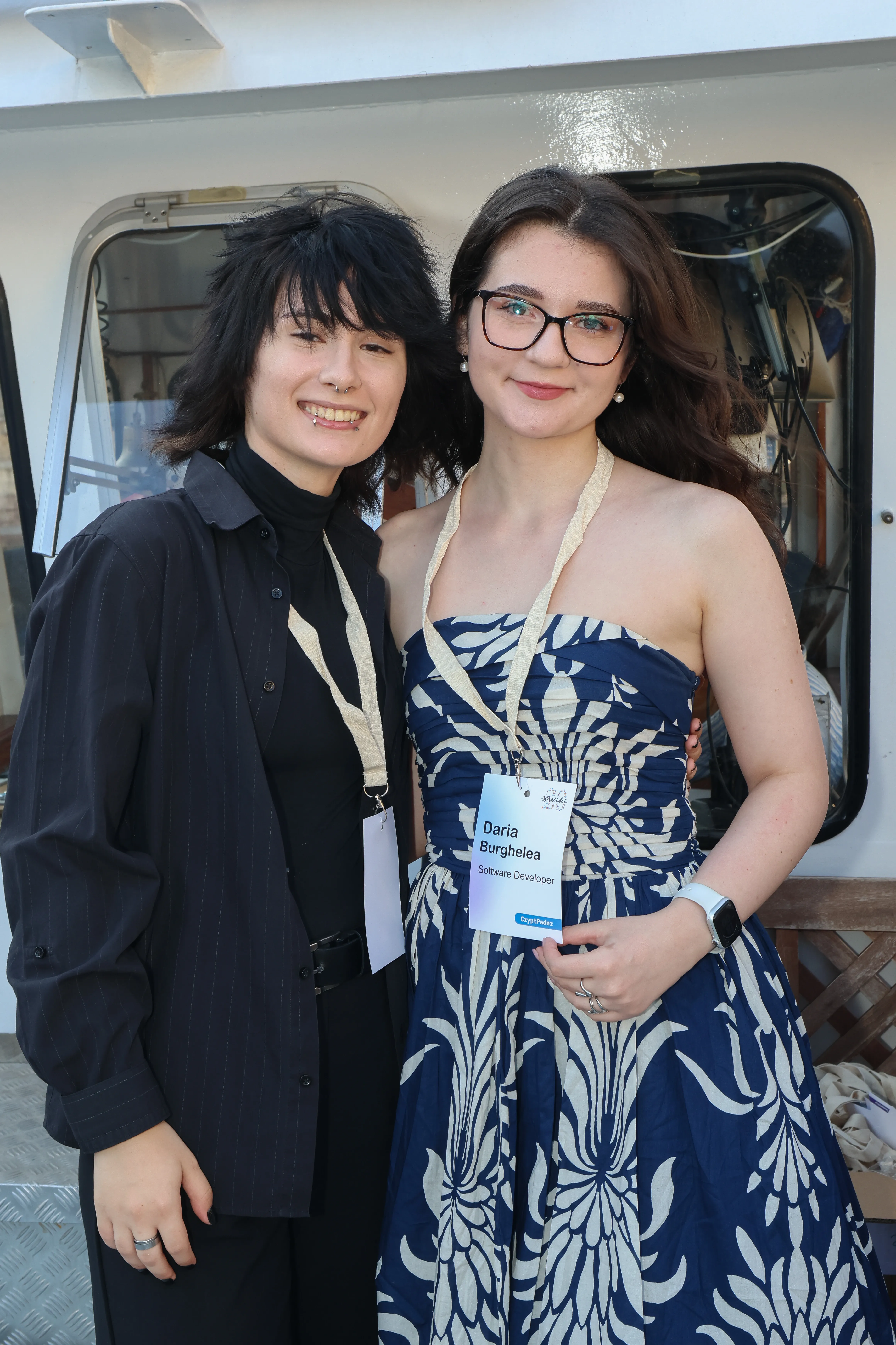 Andreea and Daria from CryptPad